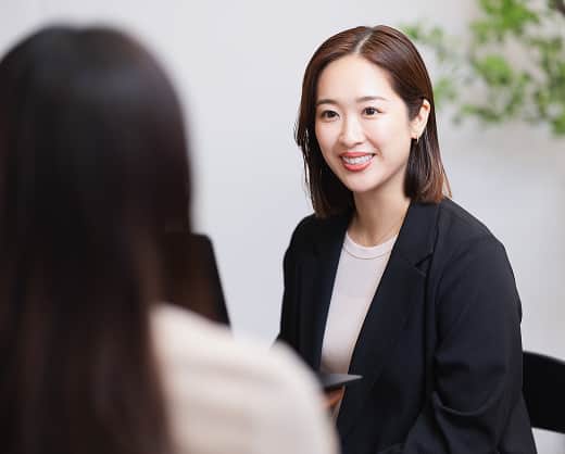 カウンセラーとの無料相談シーン